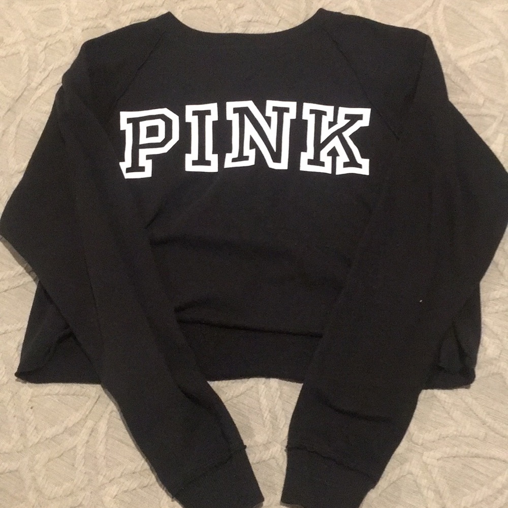 Black crop top
